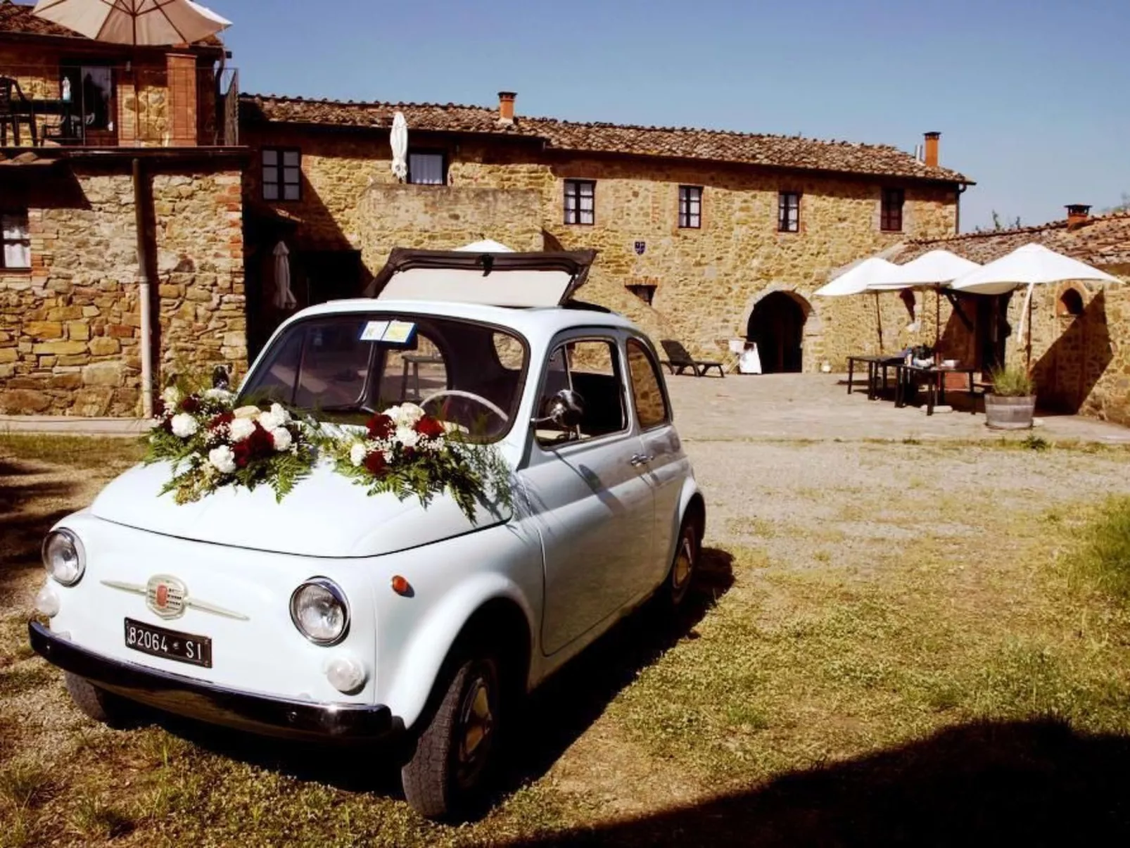 Schloss Selvole B4-Draußen