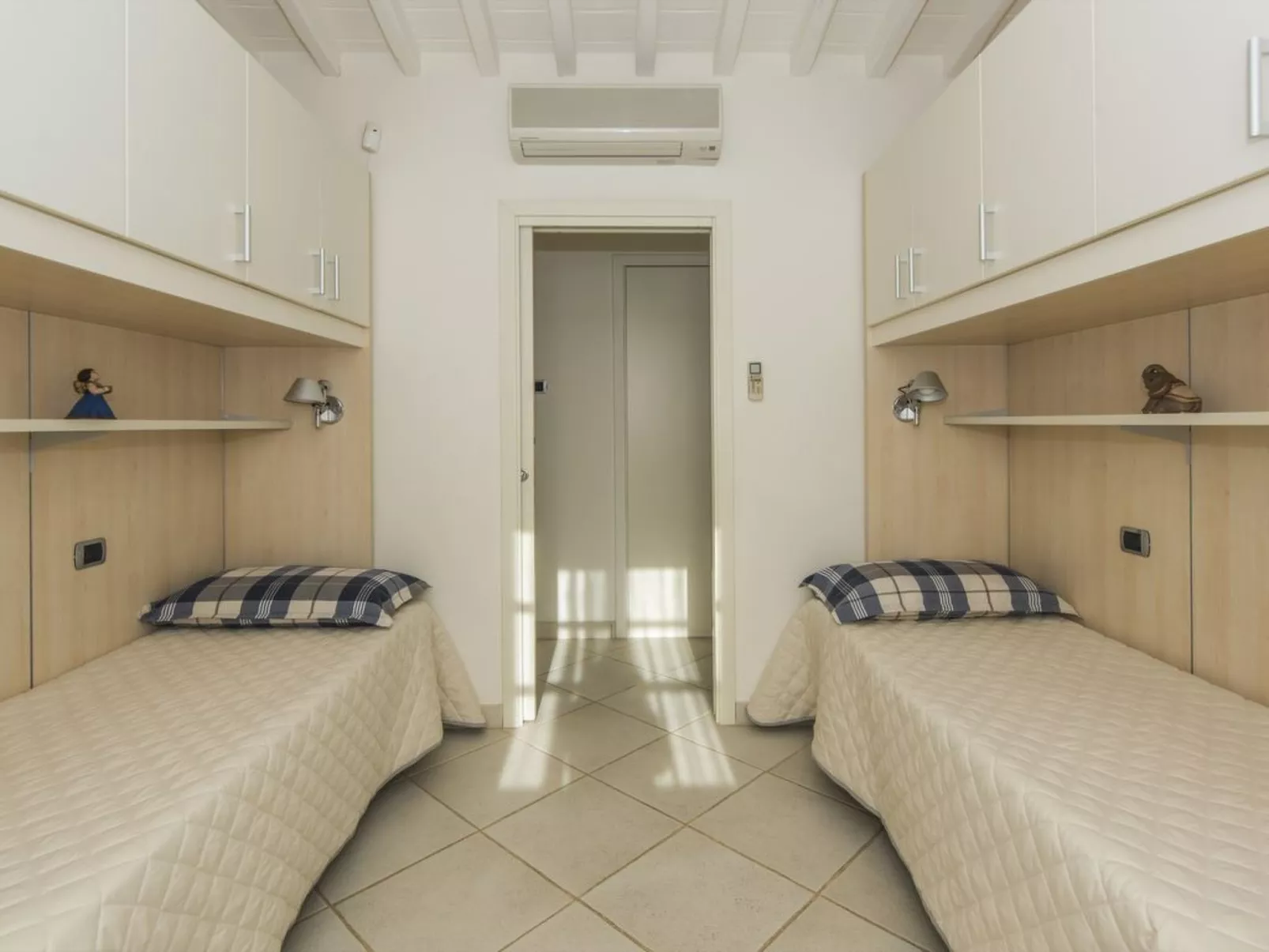 Donagrande-Image-tags.info