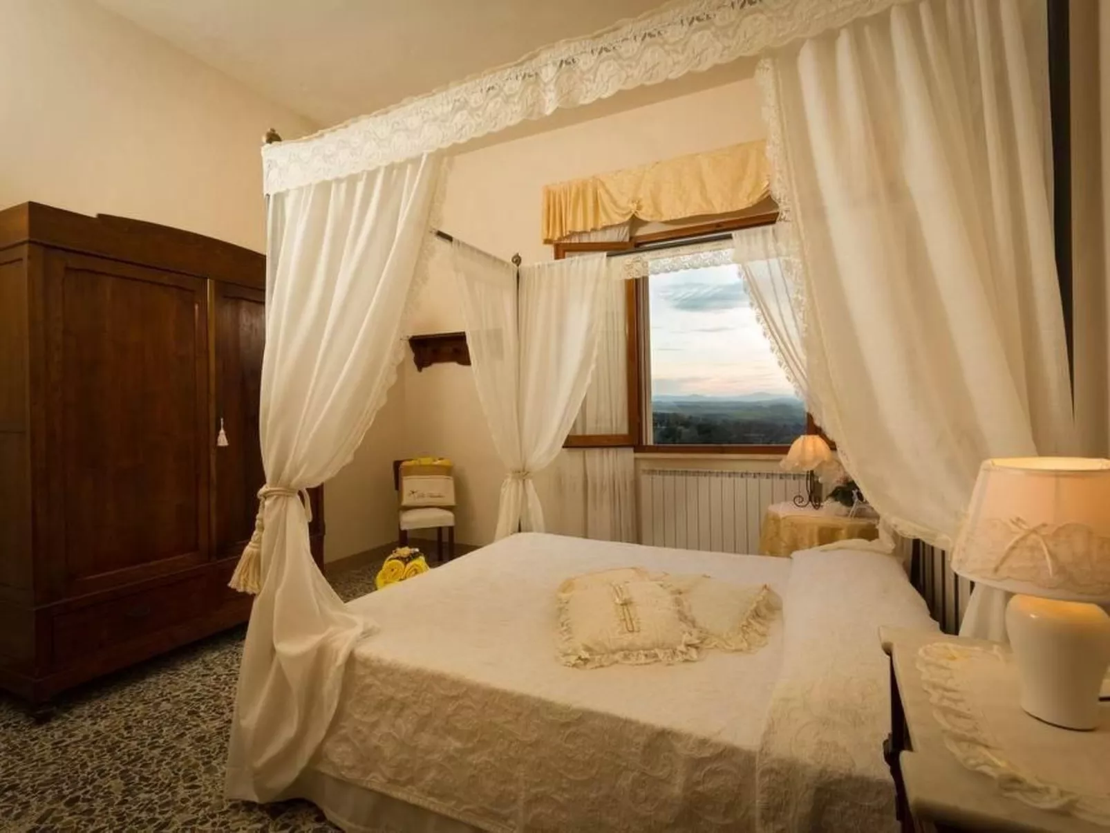 Villa Sassolina-Drinnen