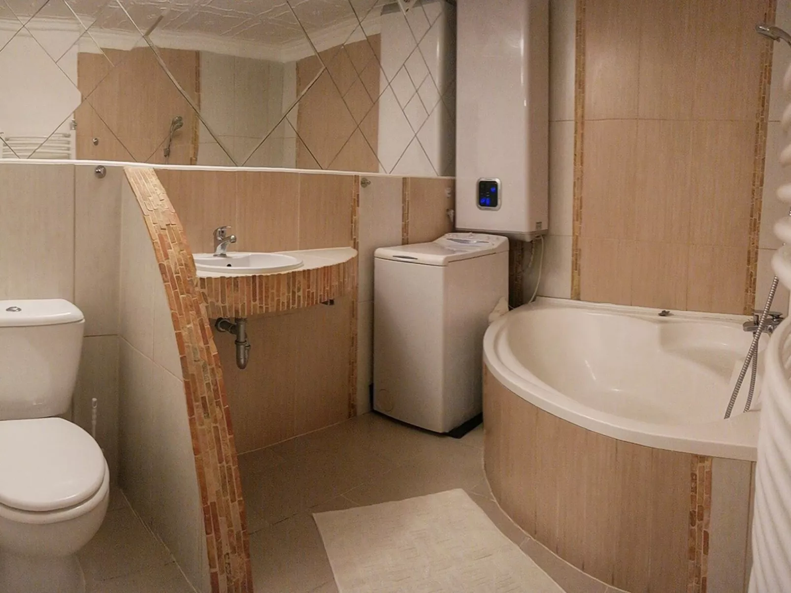 Moderne Ferienwohnung in Ujlipotvaros mit Garten-Dedans