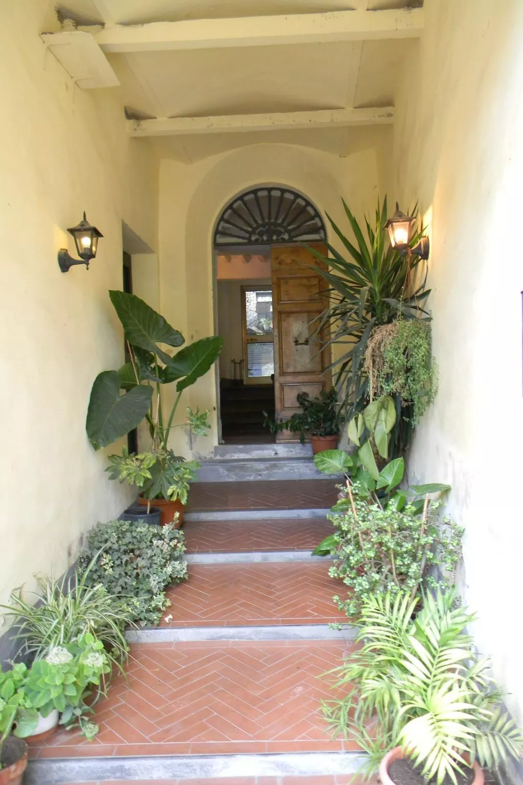 Haus mit Terrasse-Outside