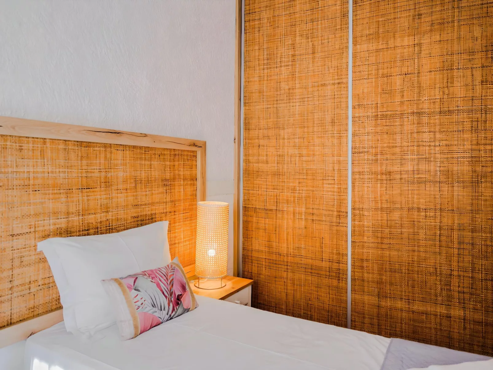 "Cretan Lodge" mit Blick auf das Wasser-Inside