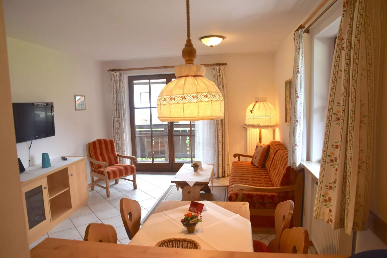 Ferienwohnung im Haus Schönbrunn-Living room