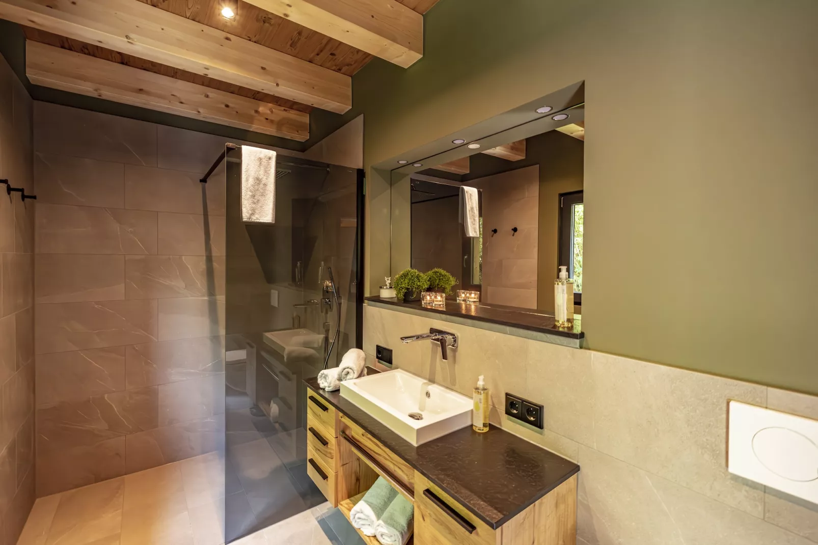 Chalet mit Sauna-Bathroom