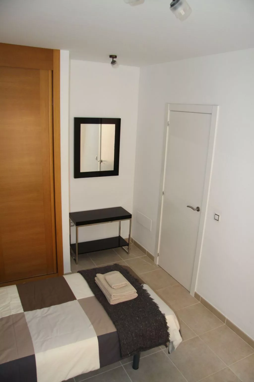 Mit Pool für 2 Personen und 4 Kinder-Inside