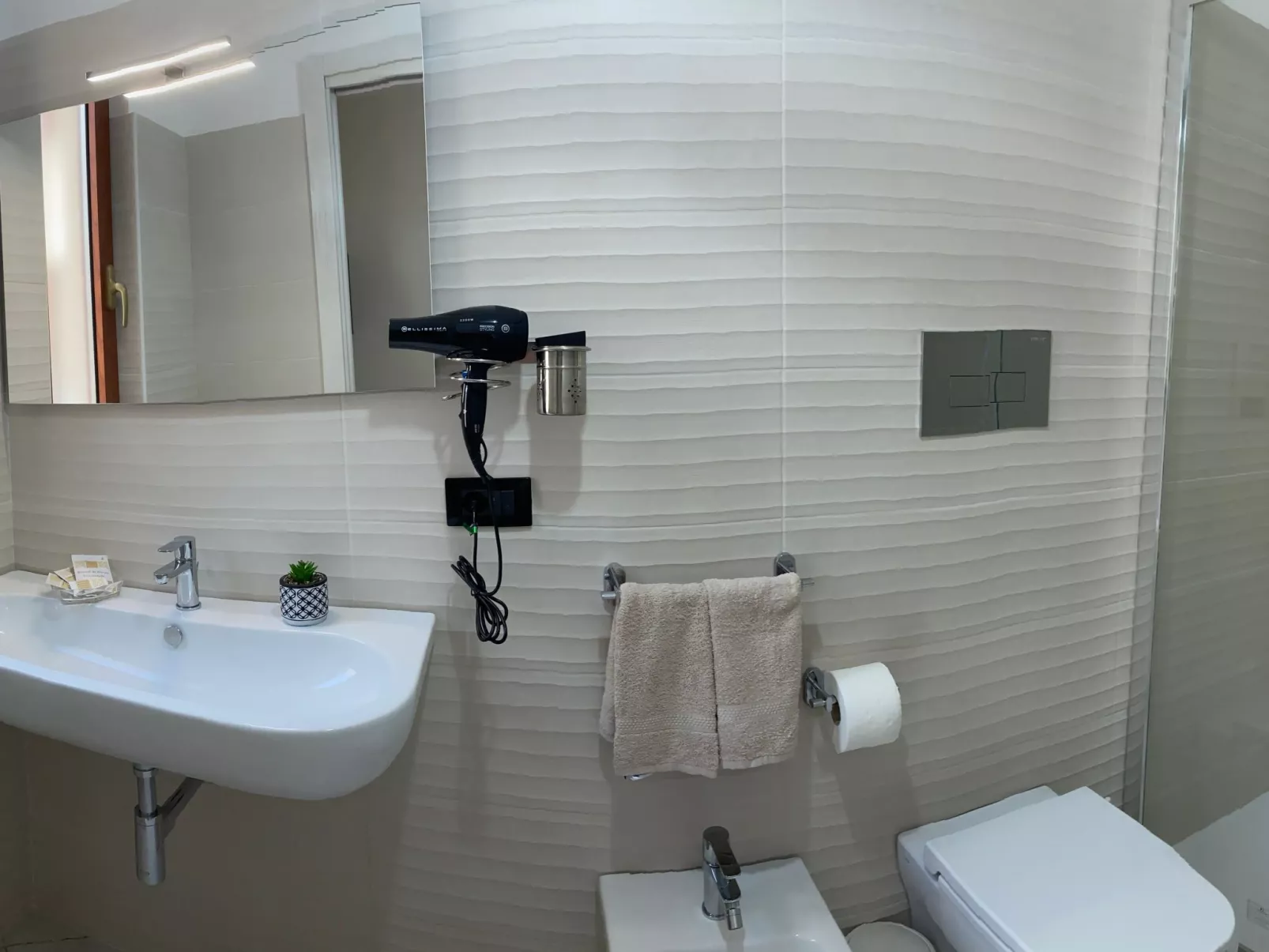 Scala dei Turchi Palace Suiten für 4 Personen in Realmonte-Drinnen