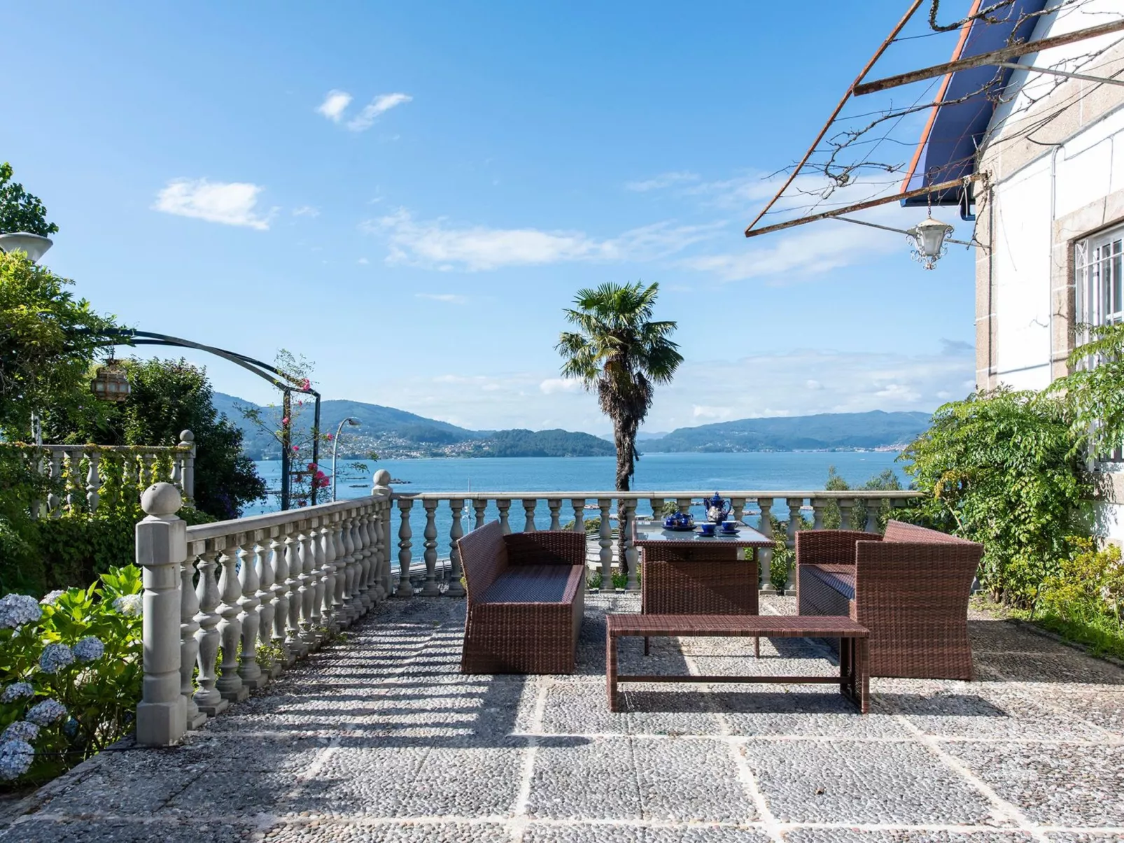 Für 12 Personen und 2 Kinder in Redondela, Costa Verde Spanien (Rías Baixas)-Inside