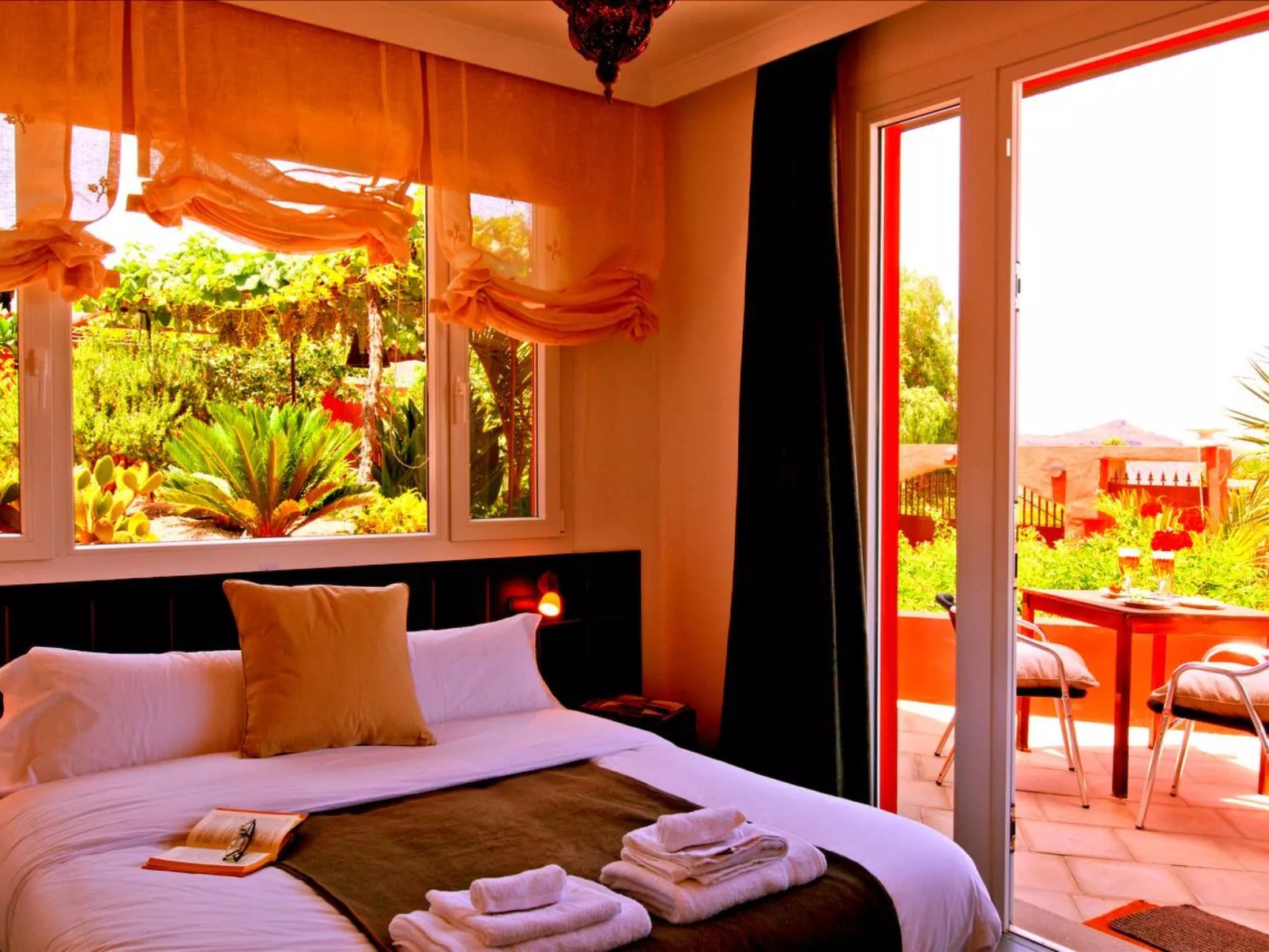 Finca mit Garten, Grill und Terrasse-Inside