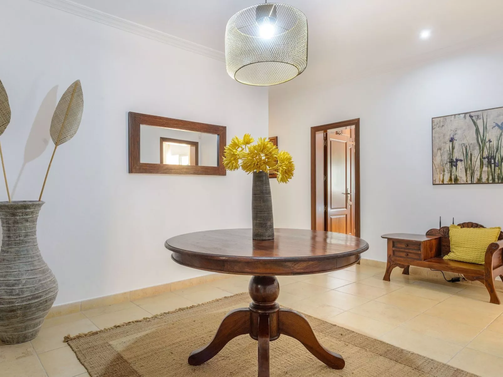 Schöne Villa Belvedere mit 4 Schlafzimmern, 3 Bädern, beheiztem Pool, zwei Whir-Inside