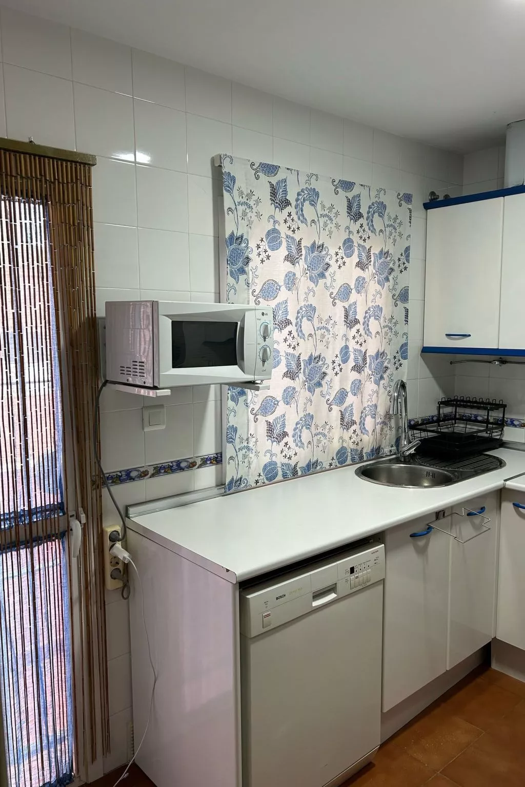 In der Nähe des Golfplatzes-Drinnen