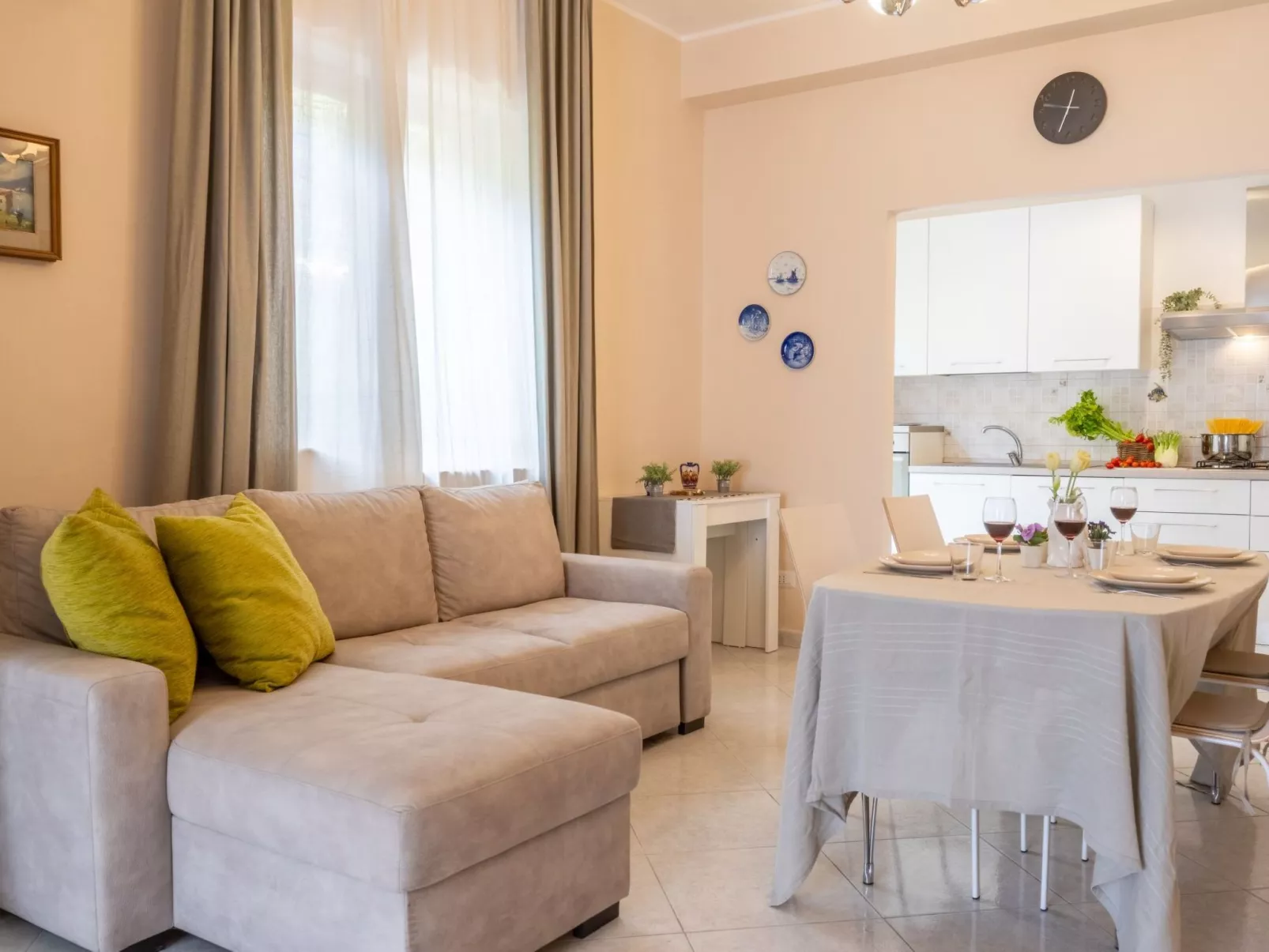 Zafferana's Pool Rückzugsort-Inside