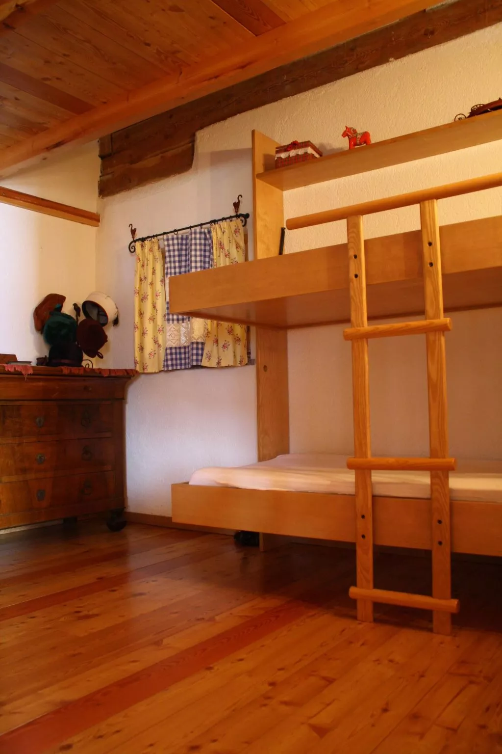 "Das Haus des Lichts-Dedans