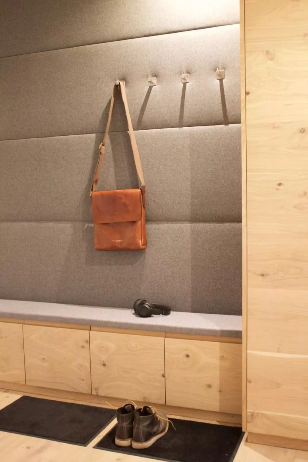 Apartment mit Balkon-Drinnen