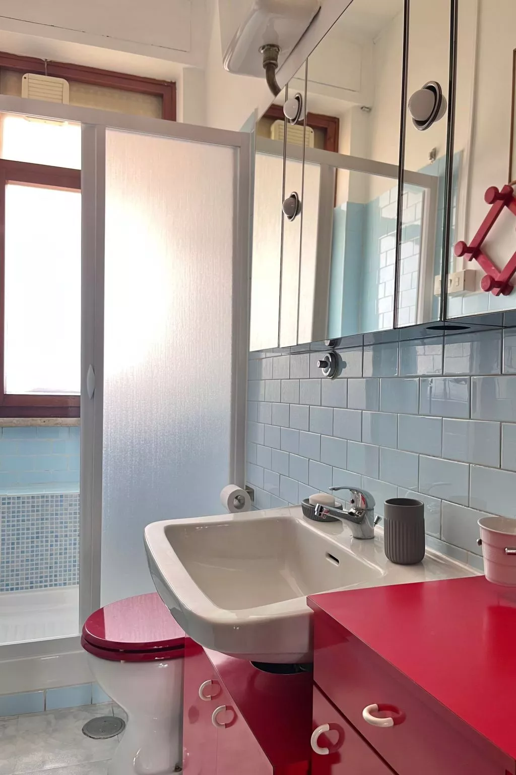 "Vatikan - Apt. x 4-Drinnen