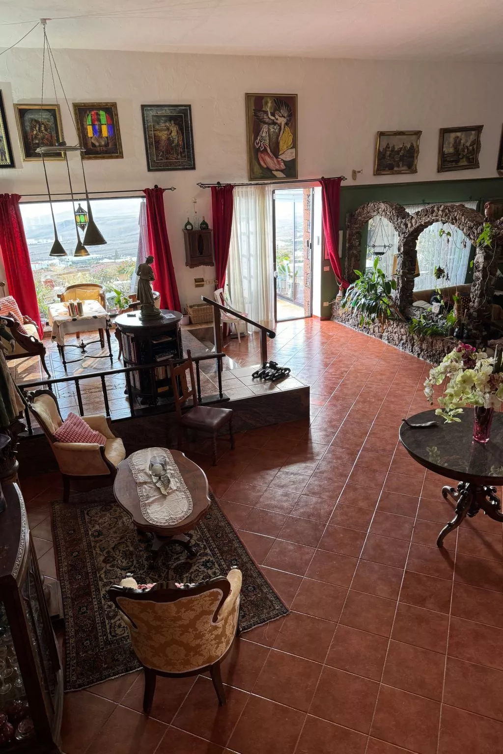 Finca 'Castillo Antonia-Inside