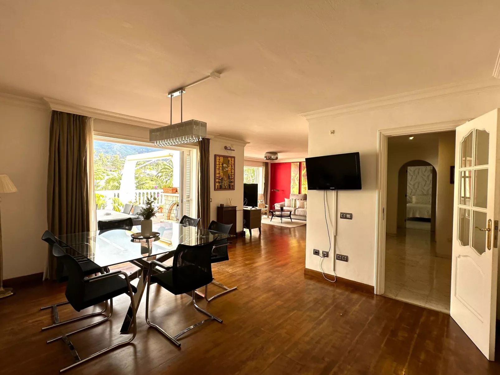 Prime atic Rosaleda-Inside