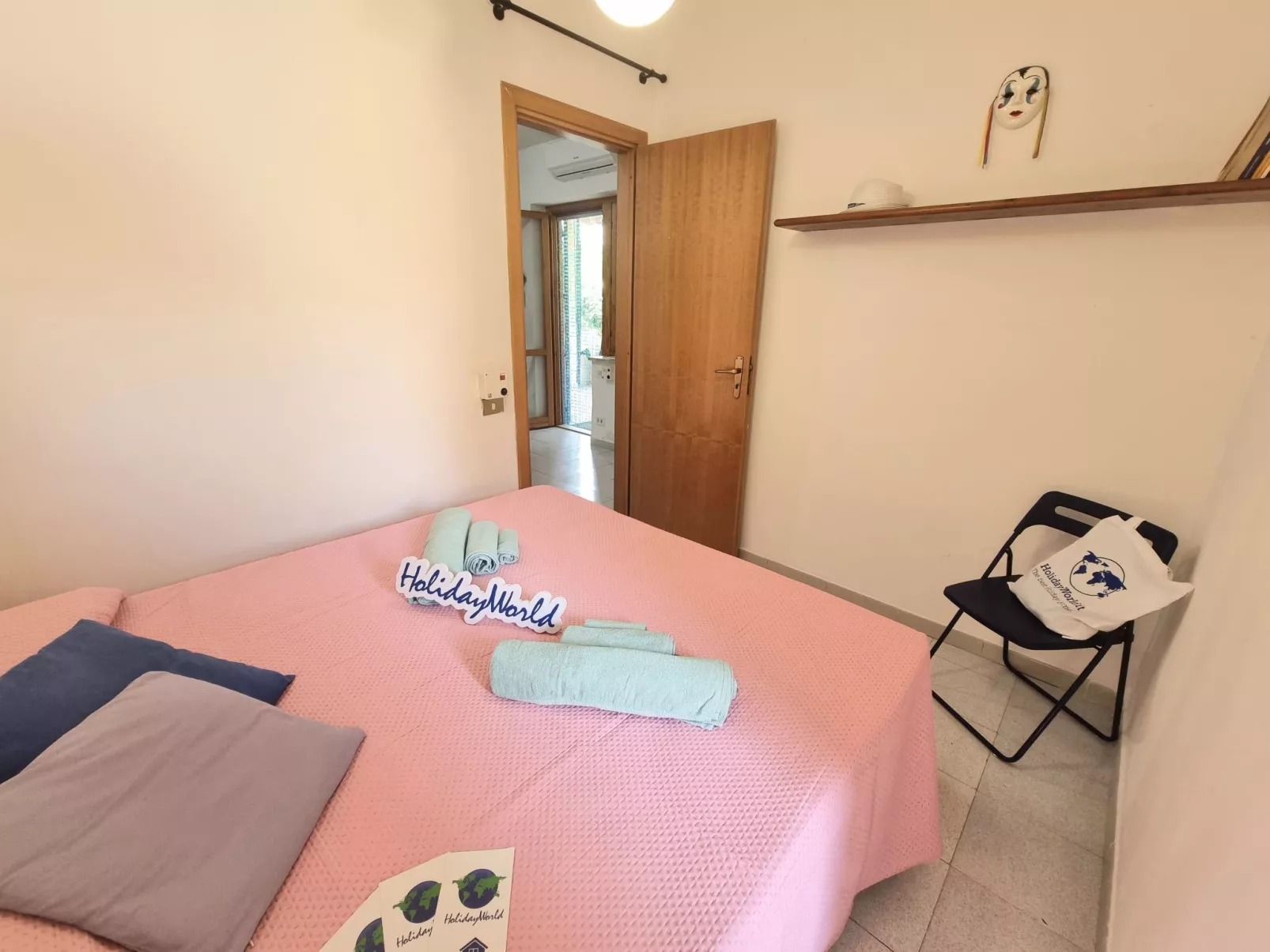 Ambra House by Holiday World-Dedans