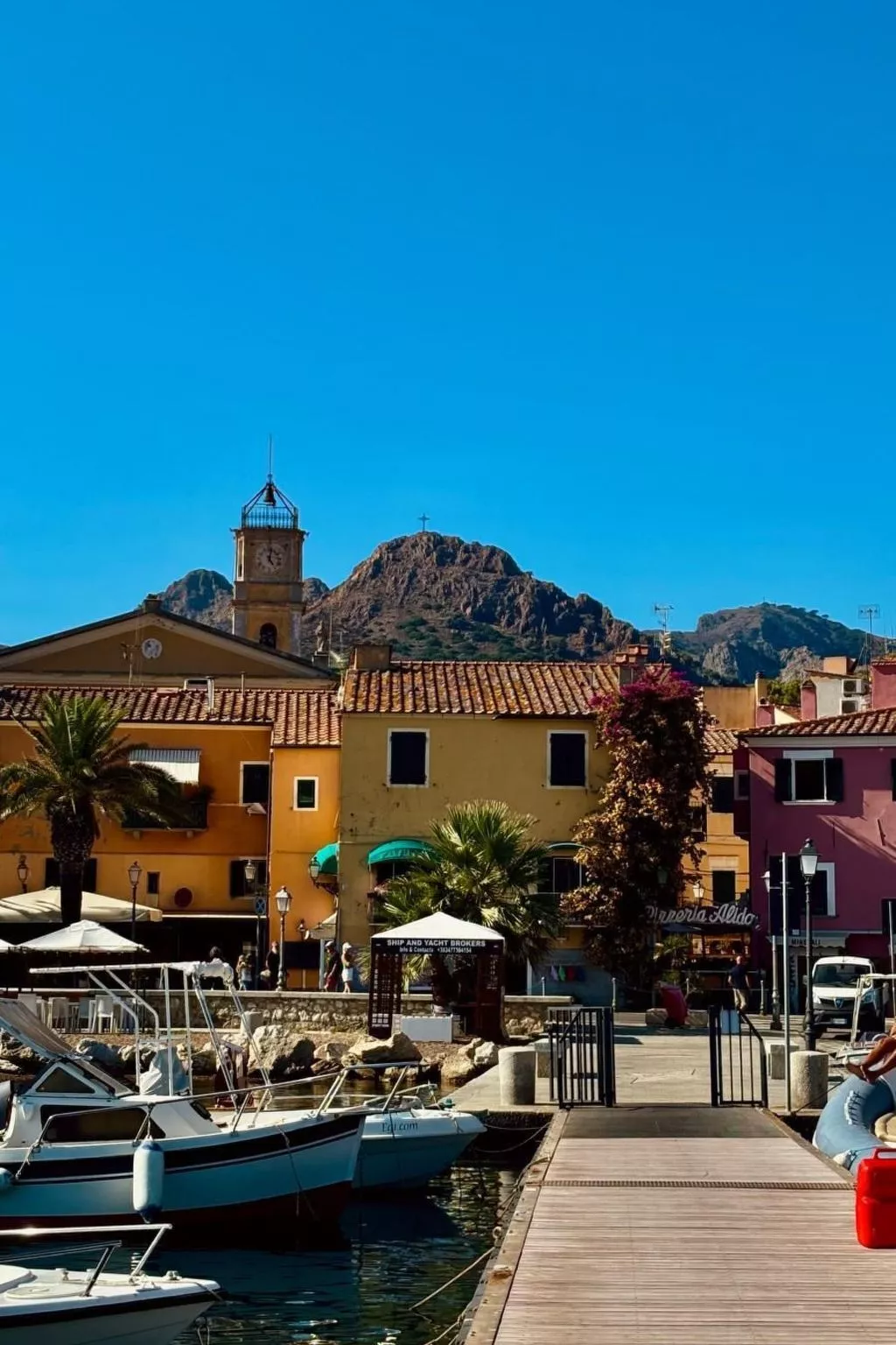 Wohnung 'The Blue Octopus' mit Blick aufs Wasser-Outside