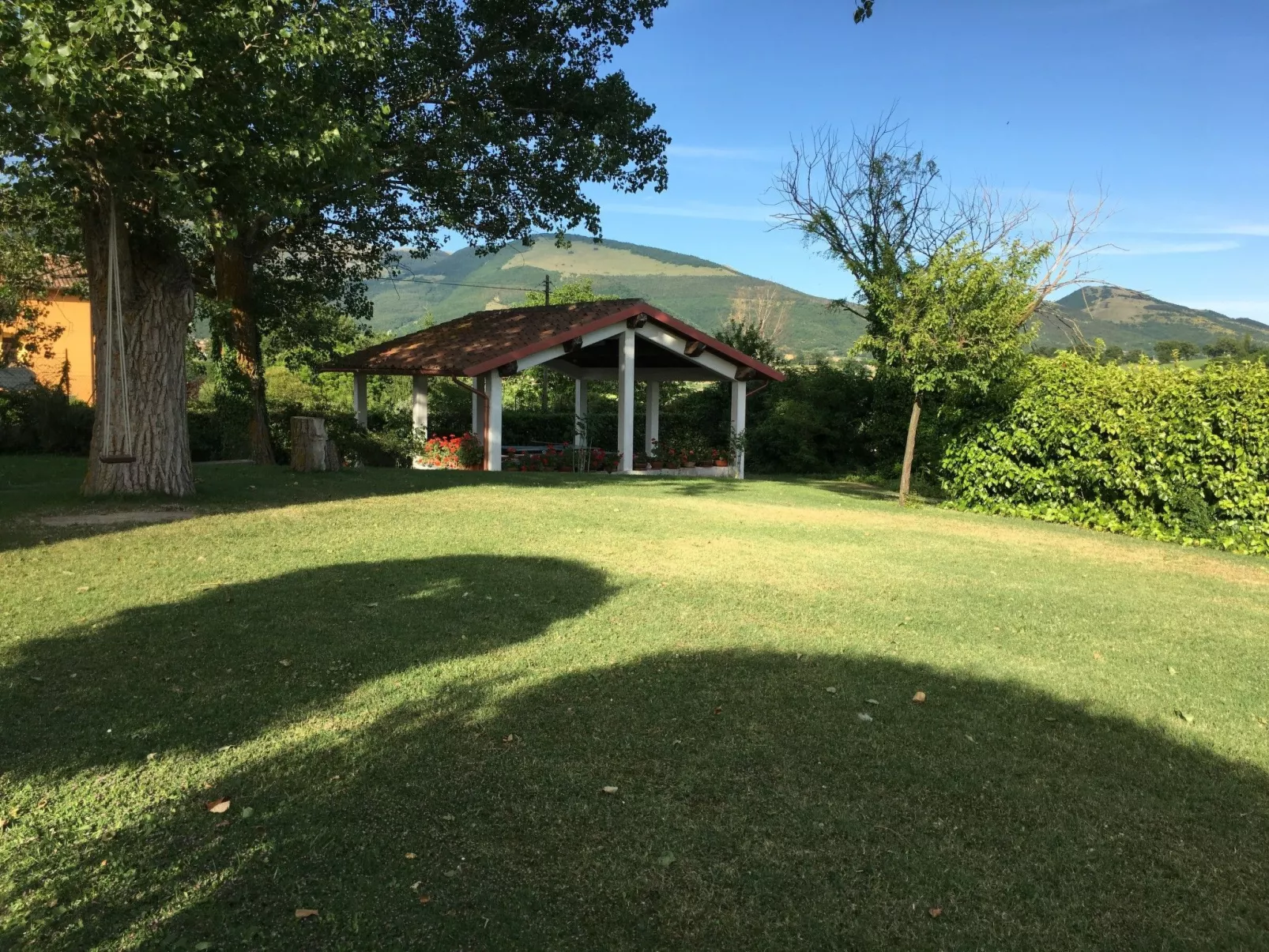 Für 3 Personen ca. 45 m&sup2; in Sigillo, Umbrien (Provinz Perugia)-Dehors