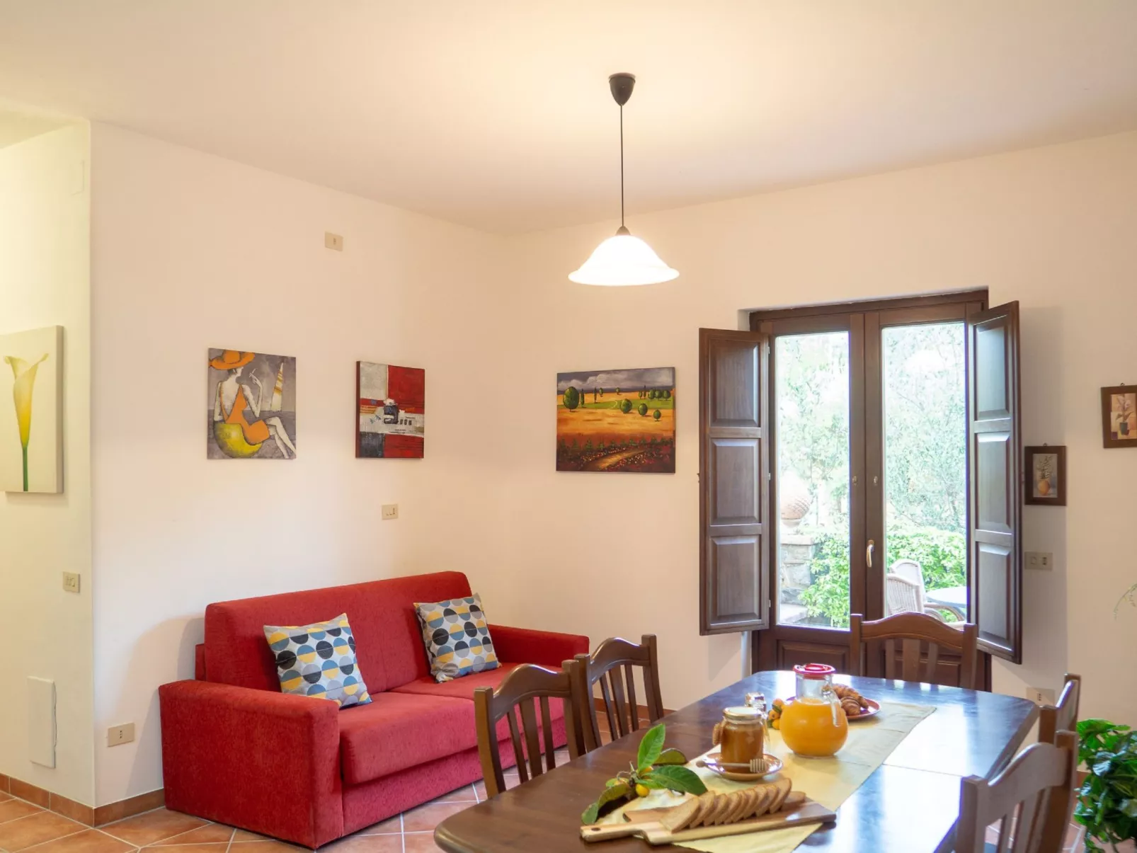 Wohnung in Centola mit gemeinsamem Pool, Terrasse und Grill-Dedans