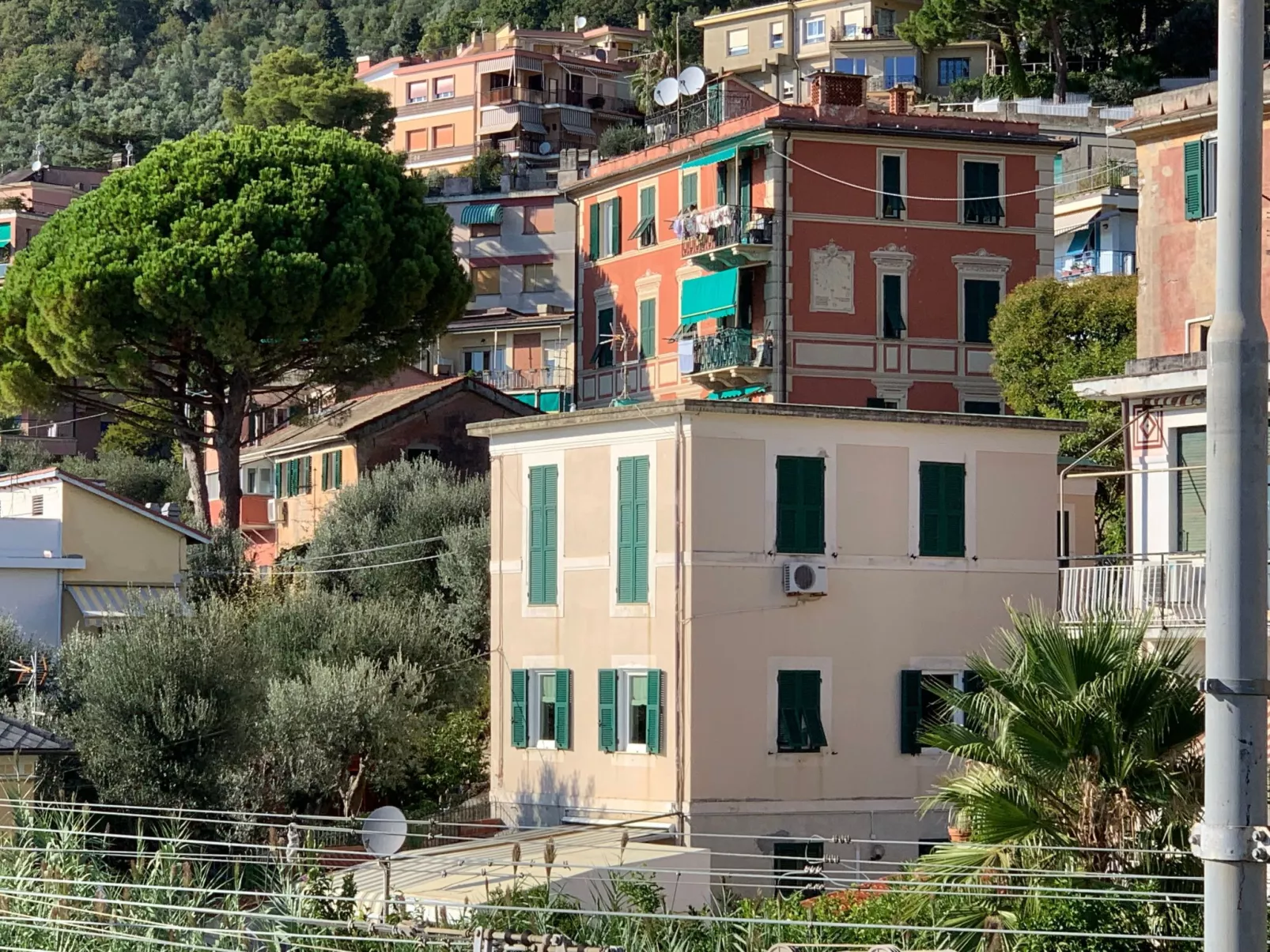 Wohnung mit Waschmaschine und Geschirrspüler-Dehors