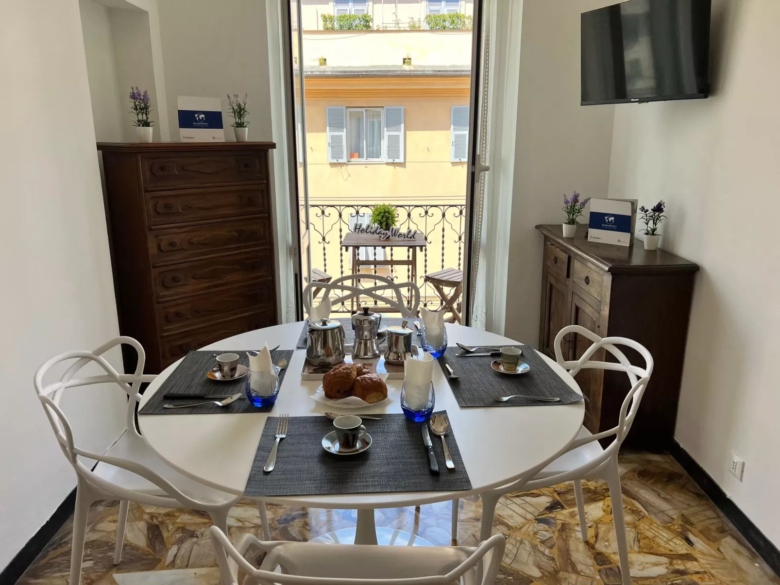 'La Superba' mit Balkon-Inside