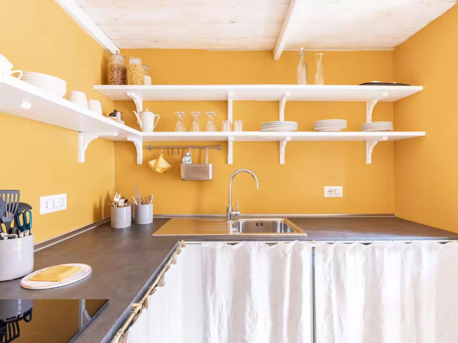 Carla B von Holiday World-Dedans