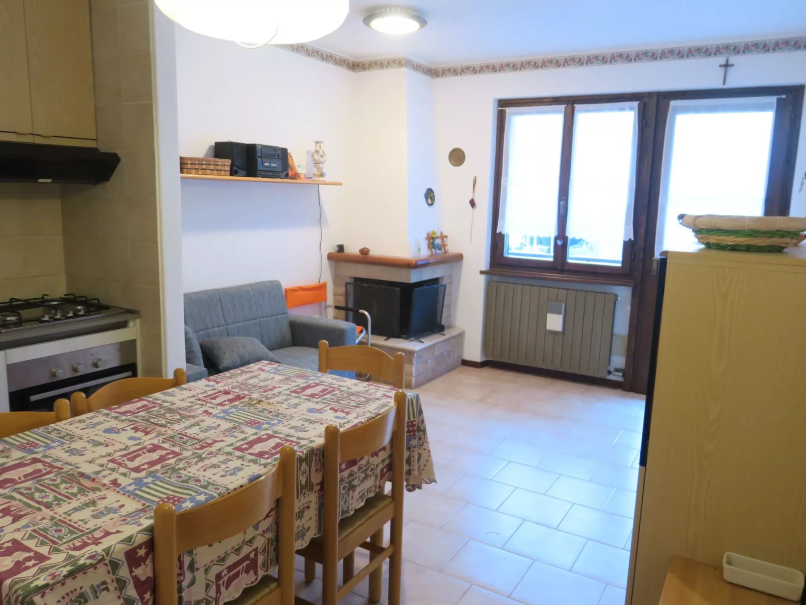 Wohnung mit Balkon mit Seeblick-Drinnen