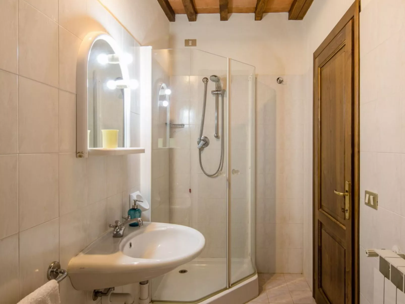 Villa mit privatem Pool in der Nähe von Cortona-Inside