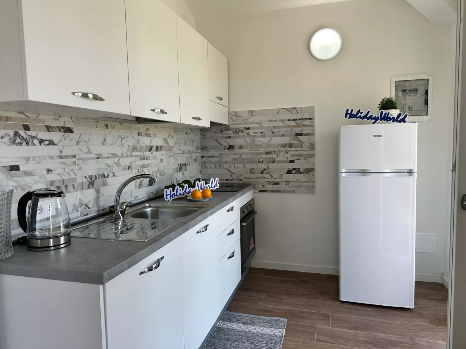 Oltre il Mare von Holiday World-Drinnen