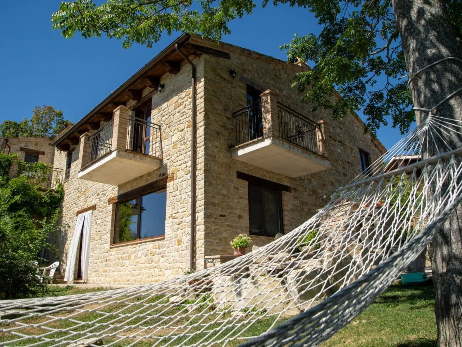 Villa mit privatem Pool in der Nähe des Dorfes-Draußen