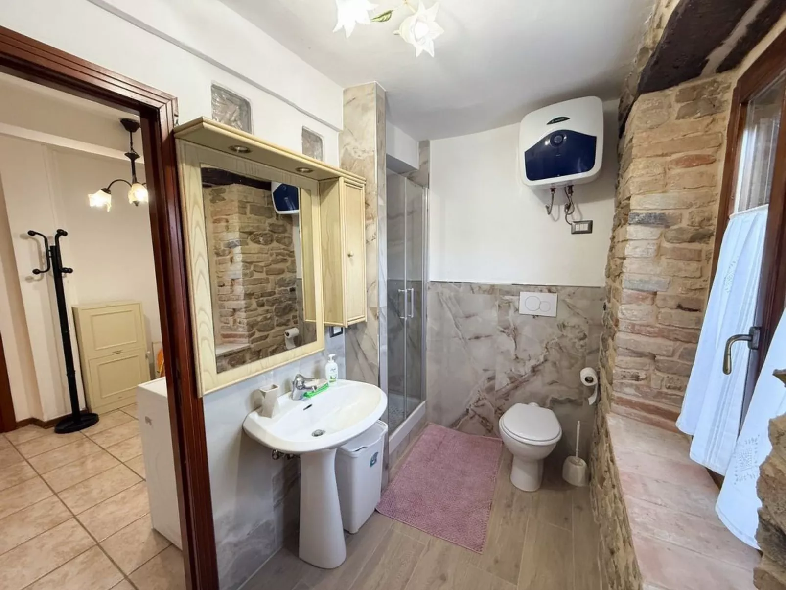 Ferienvilla mit privatem Pool und Whirlpool-Inside