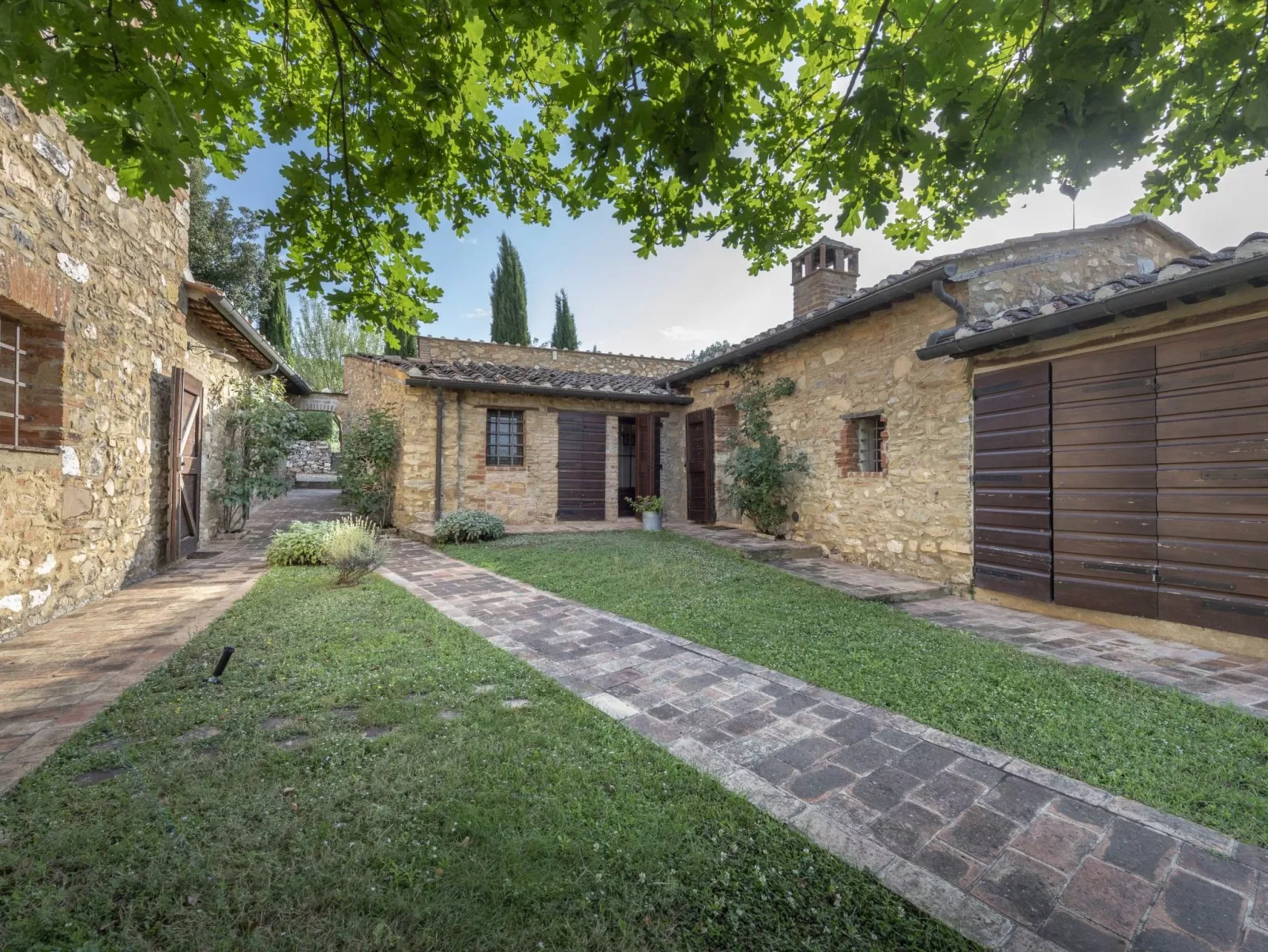 Wohnung 'Mascie rondini' mit Terrasse-Draußen