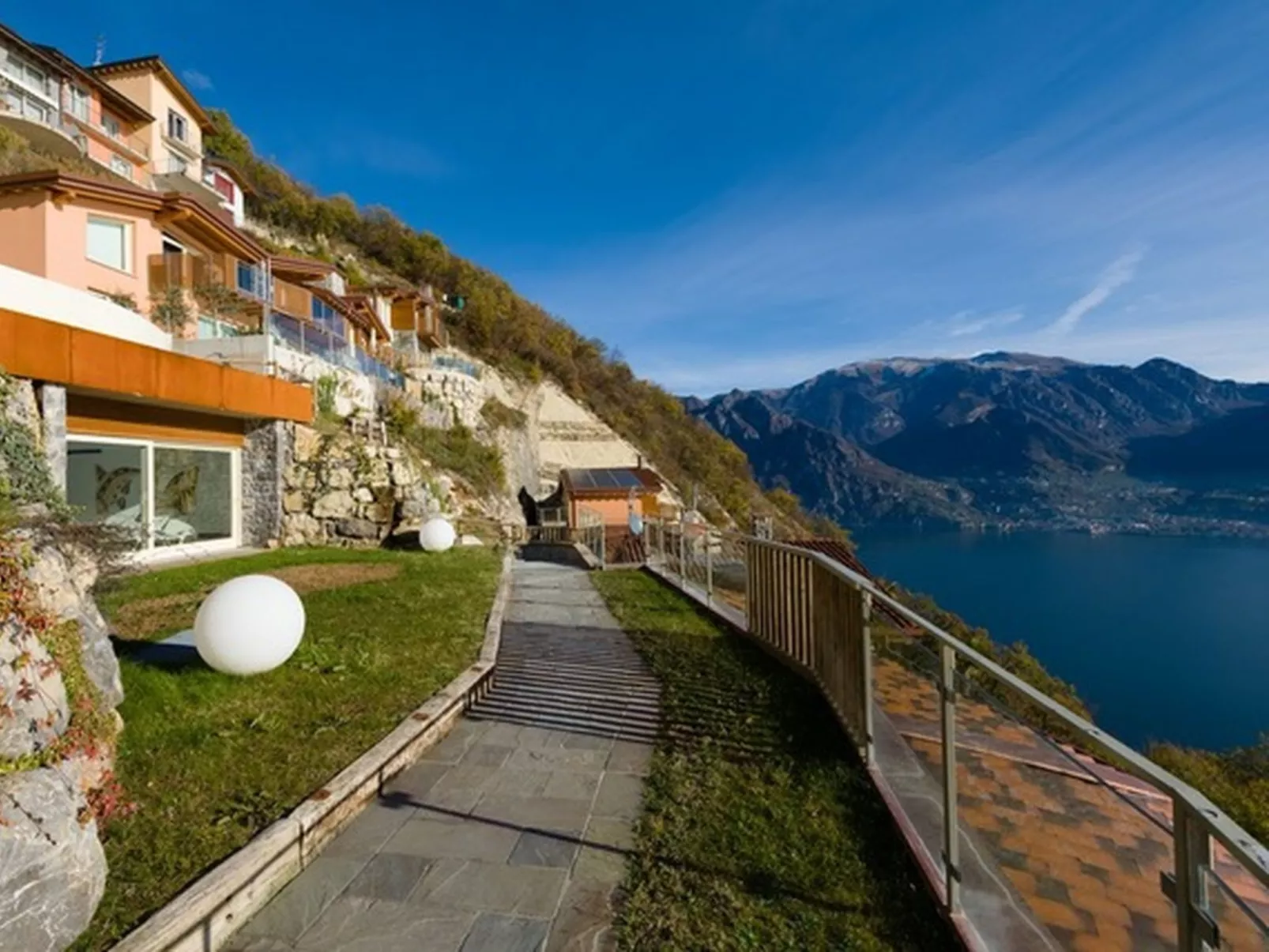 'Delfi' mit Pool-Outside