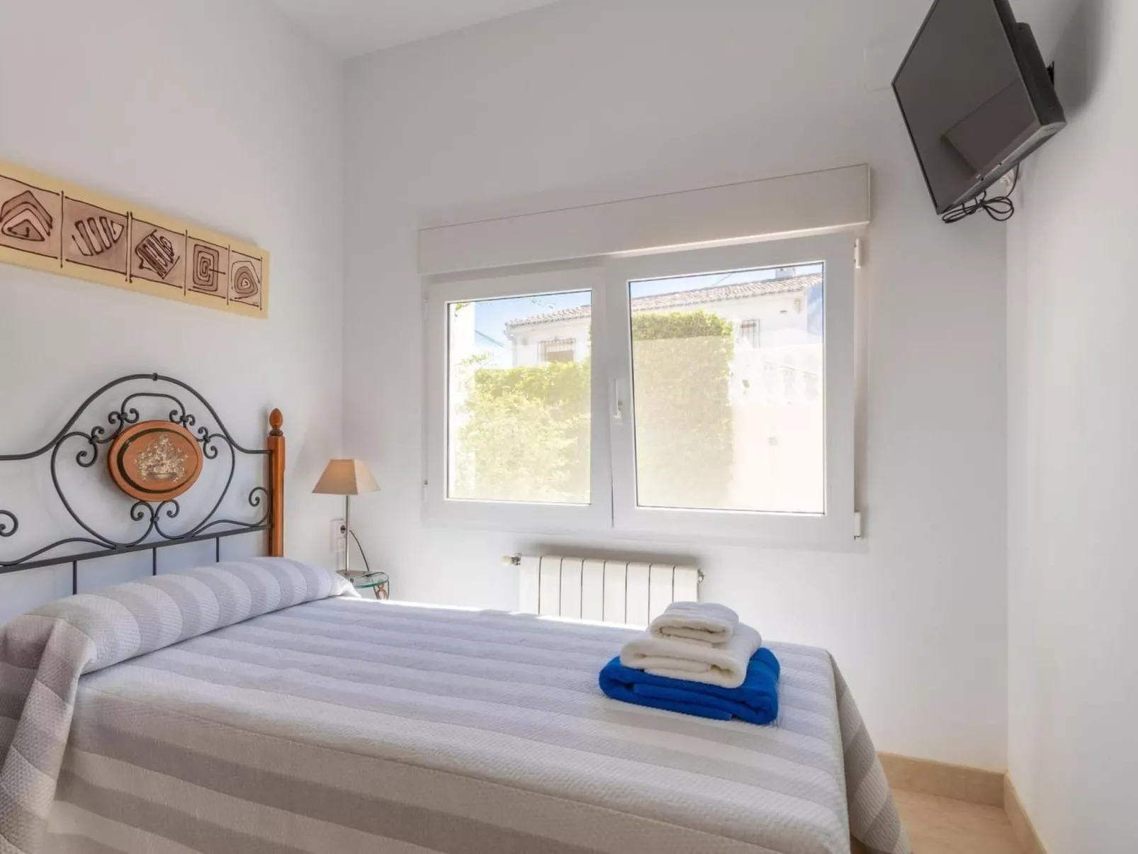 Haus mit privatem Pool, Garten und privatem Parkplatz-Inside