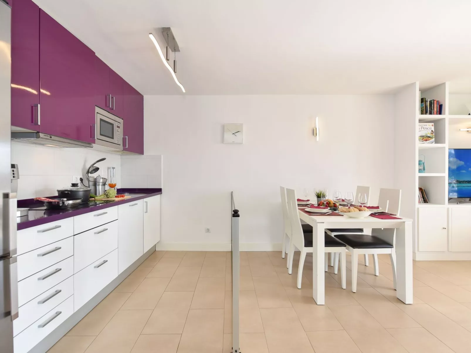 Wohnung mit Blick auf das Wasser-Image-tags.info