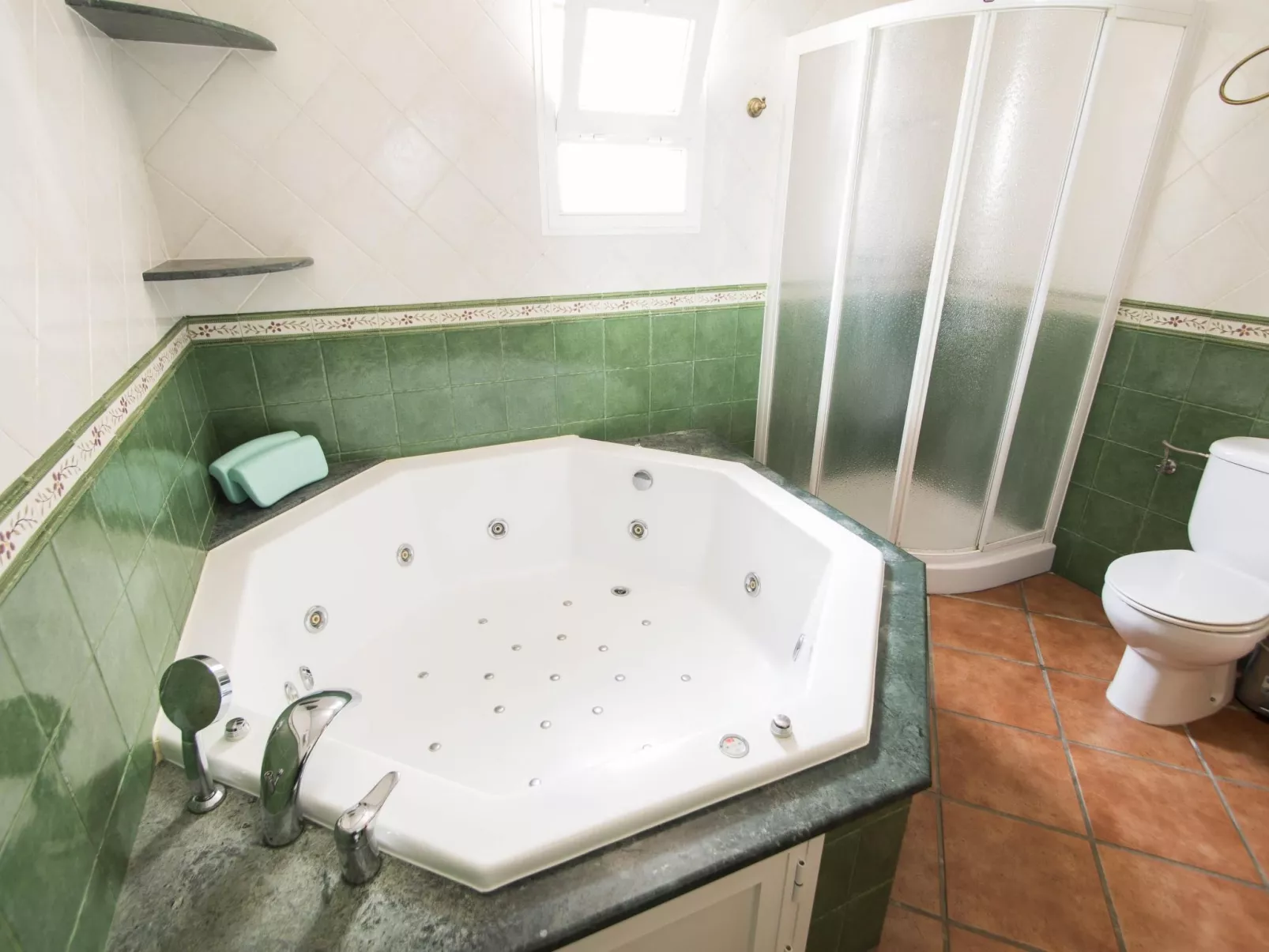 "Angelyn" mit Jacuzzi-Dedans