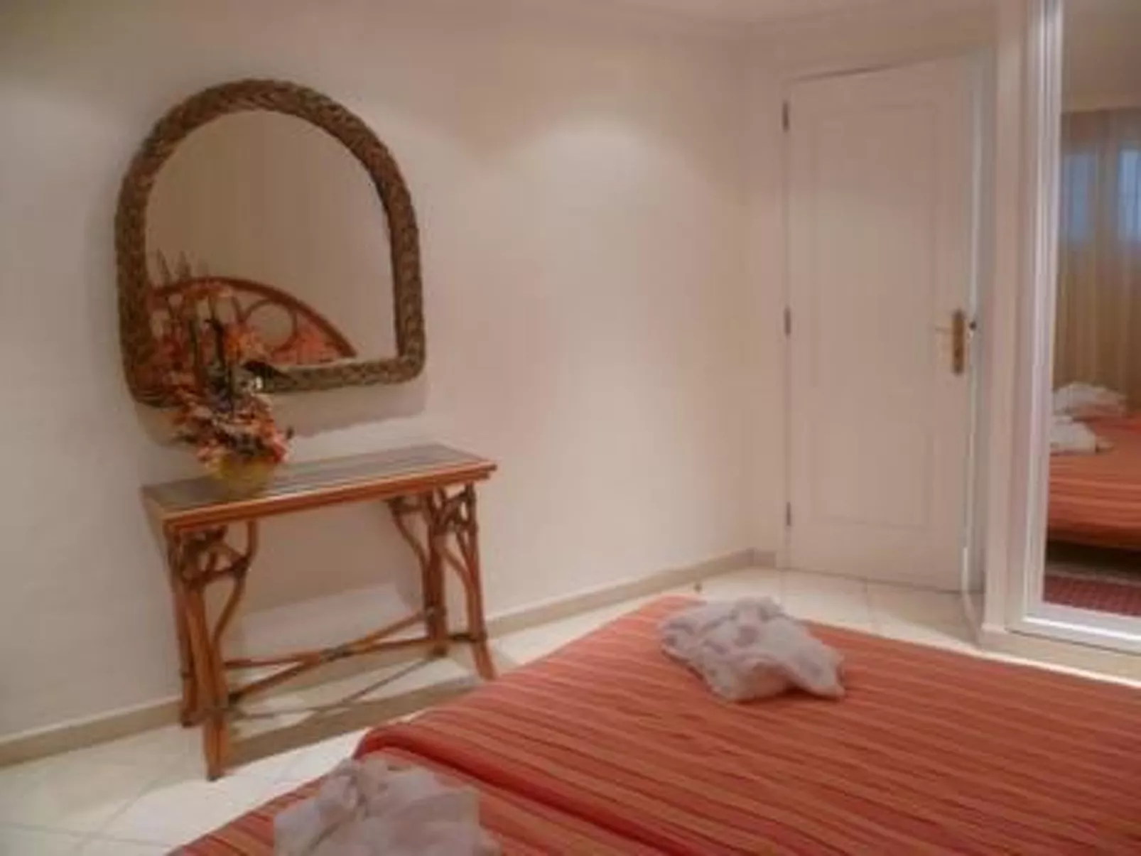 Villa Dulce Vita-Image-tags.info