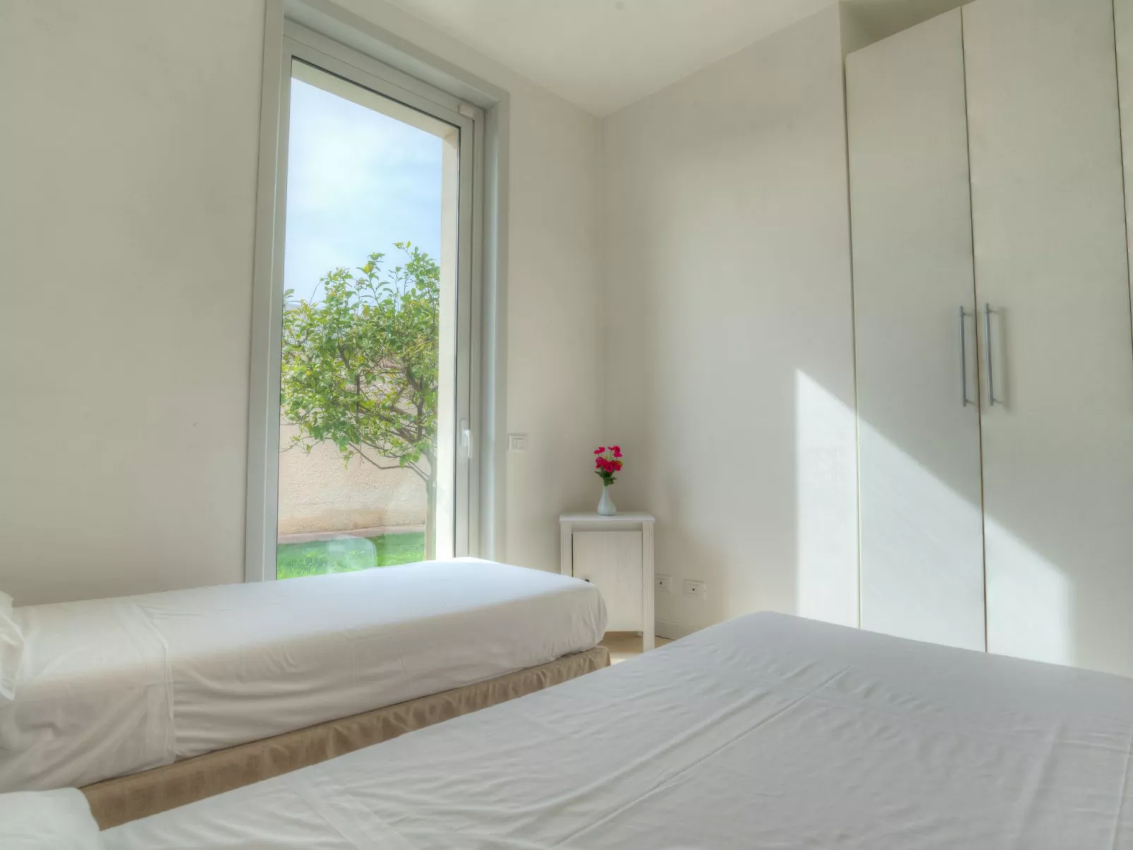 In Ragusa mit Möblierter Terrasse-Inside