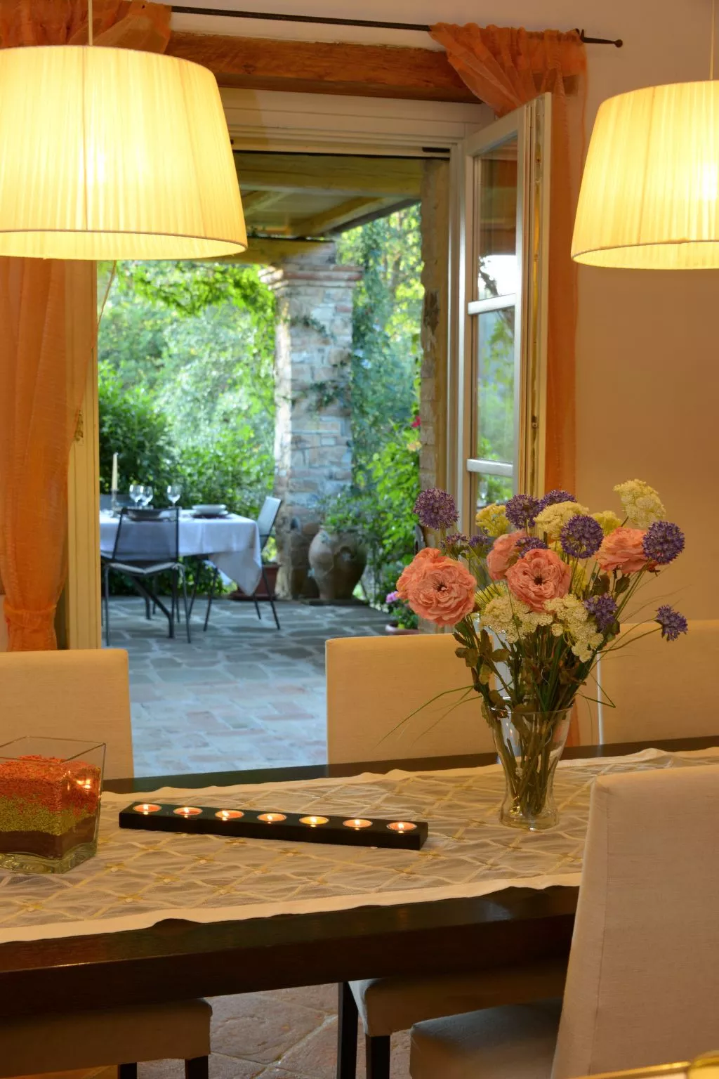 Privates Poolhaus im grünen Herzen von Umbrien-Dedans