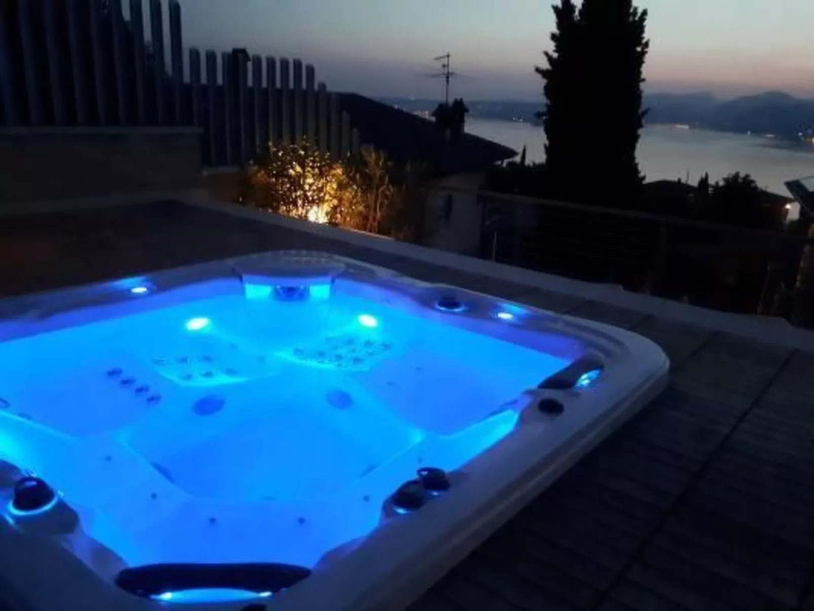 Flacher Sonnenaufgang-Draußen