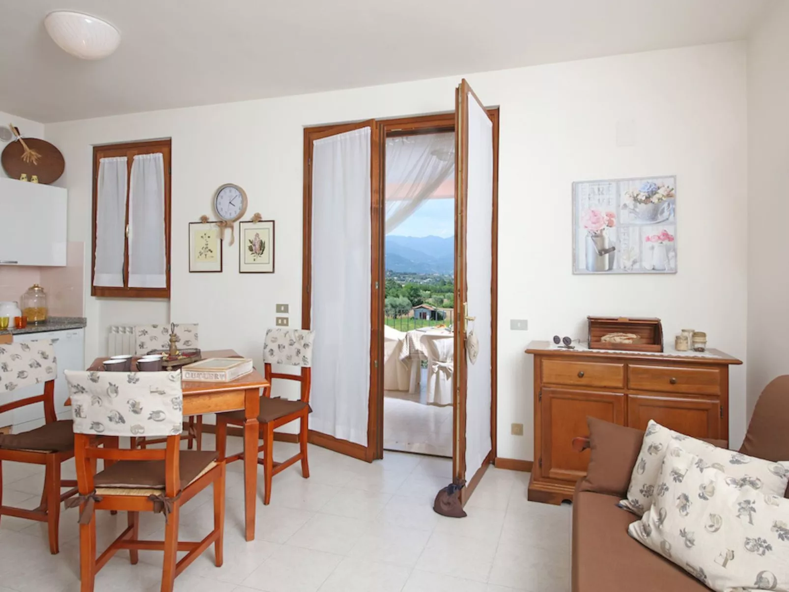 Geranium' Wohnung mit Schwimmbad-Dedans