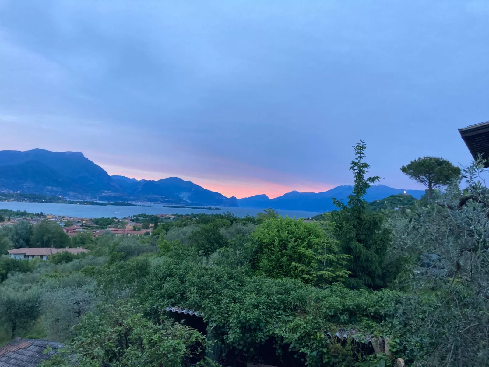 Wohnung mit Seeblick in Villa Elena-Dehors