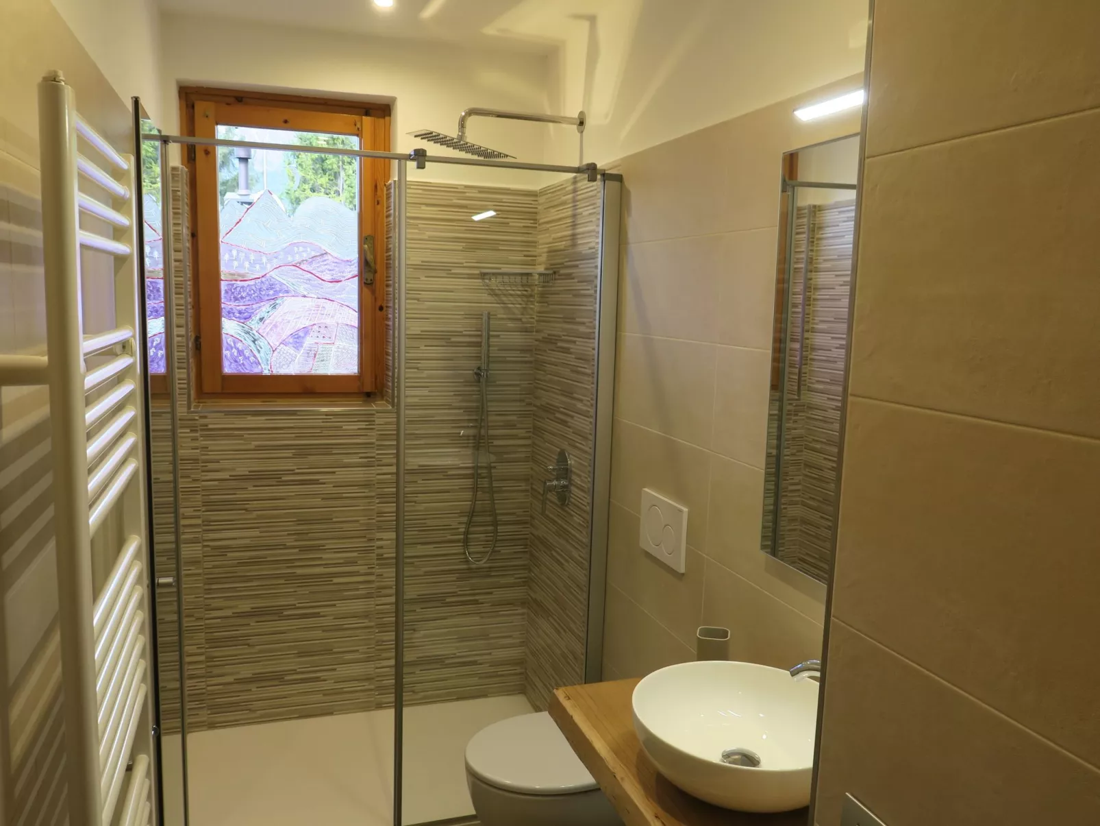 Erdgeschosswohnung mit möbliertem Garten-Inside