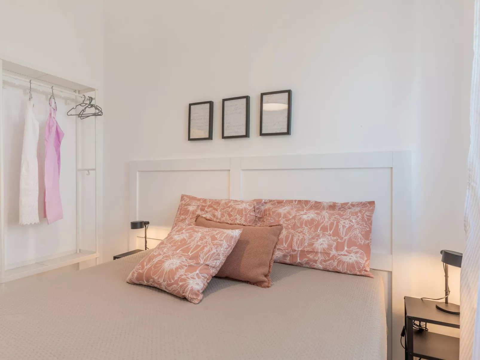 Olympus-Haus-Image-tags.info