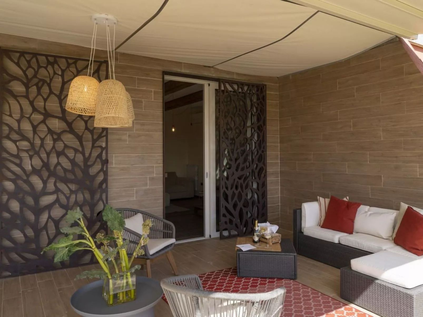 Wunderschöne Villa mit privatem Pool und Whirlpool-Dedans