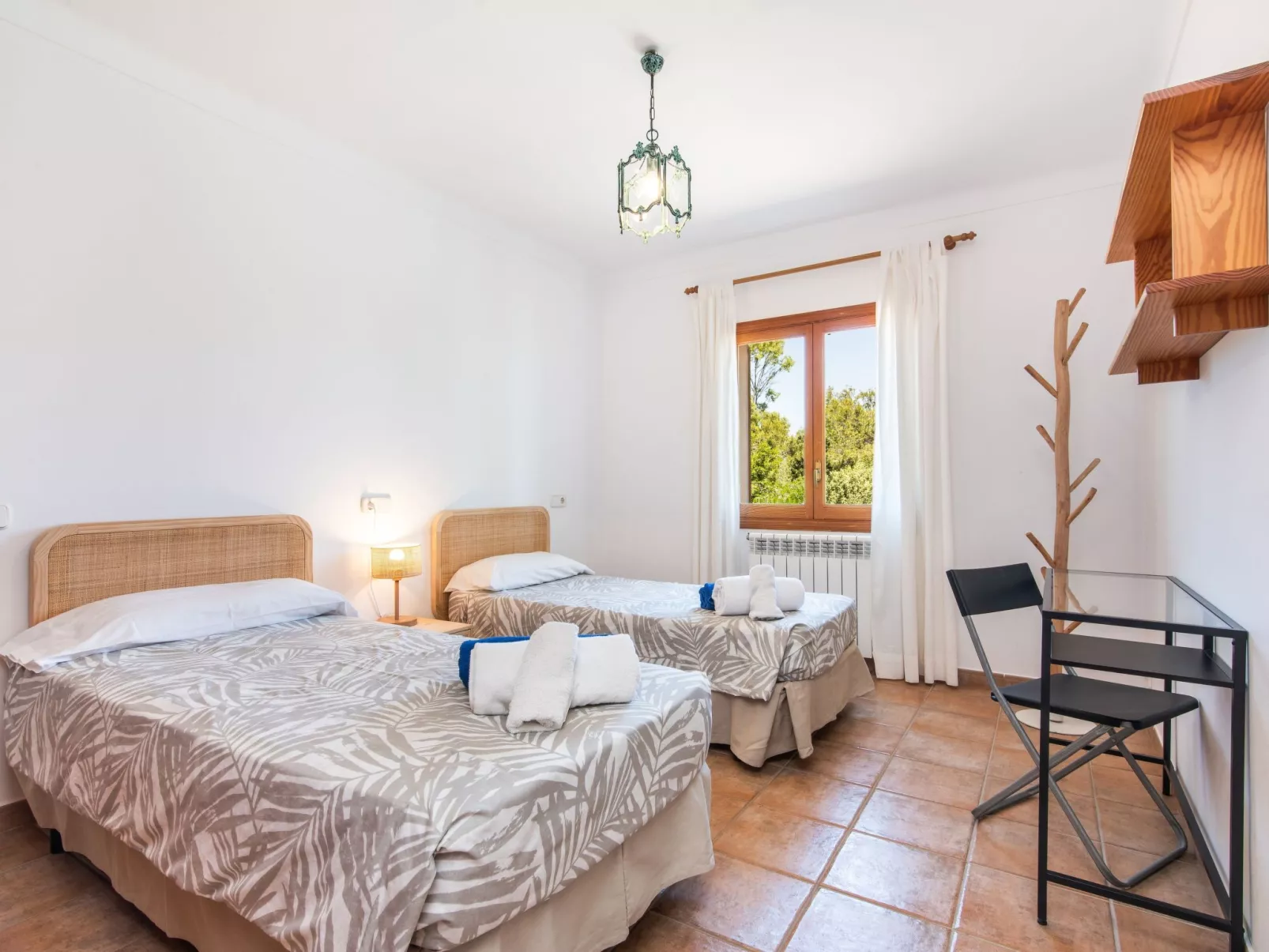 Fantastische Finca mit überdachter Terrasse-Drinnen