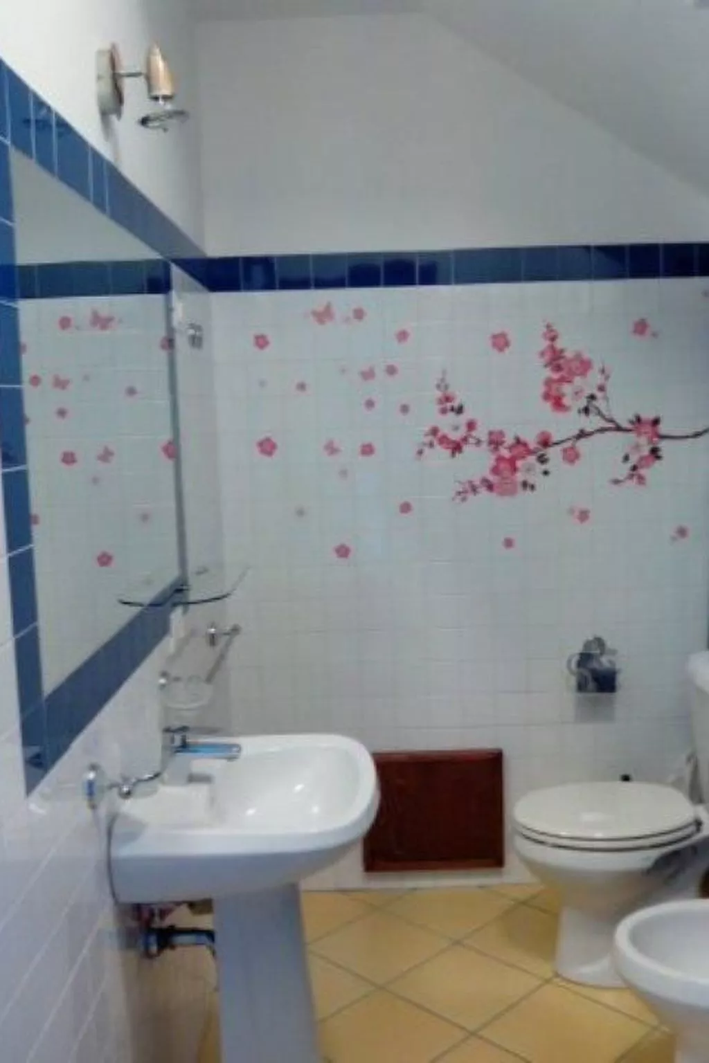 Einzimmerwohnung mit Terrasse-Drinnen