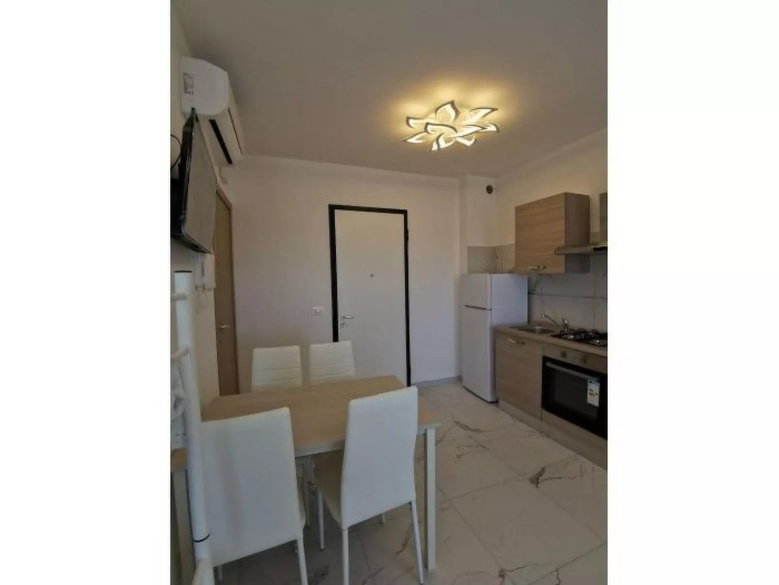 Ein-Zimmer-Wohnung "Saturno 303"-Image-tags.info