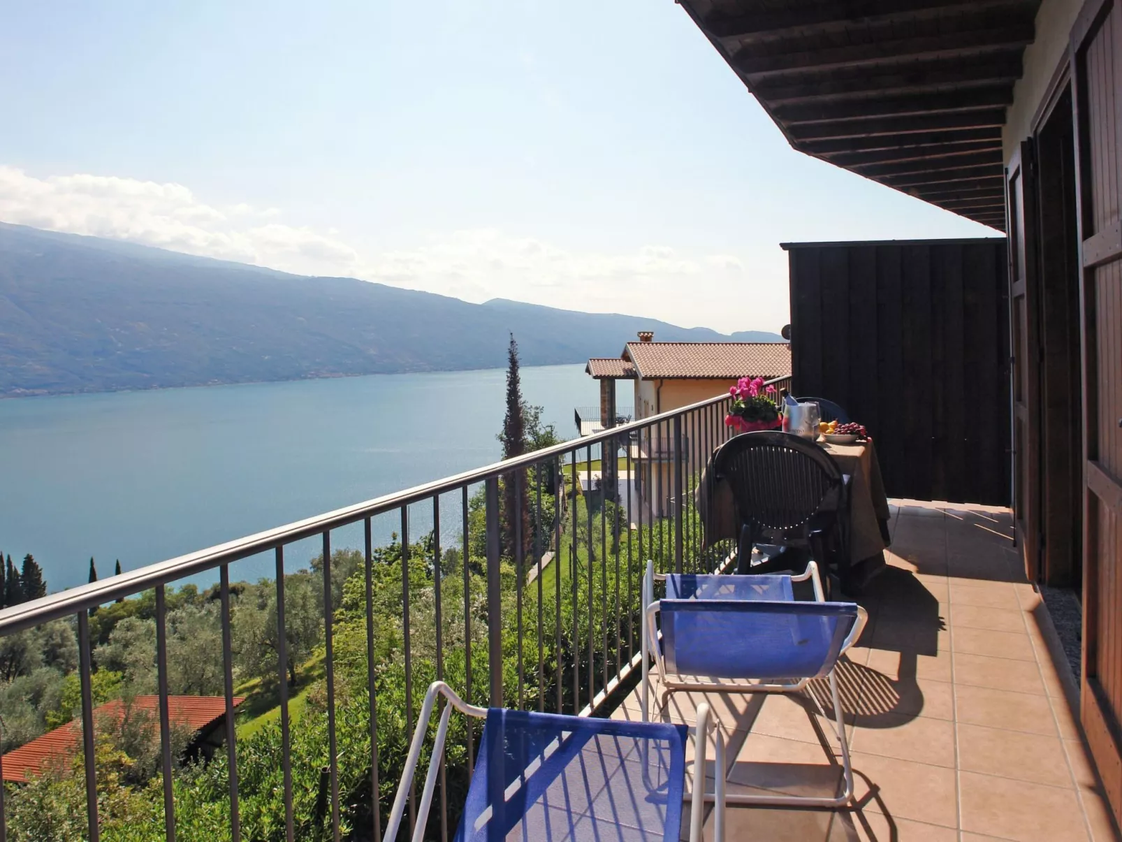 Zweizimmerwohnung mit Seeblick - Outside
